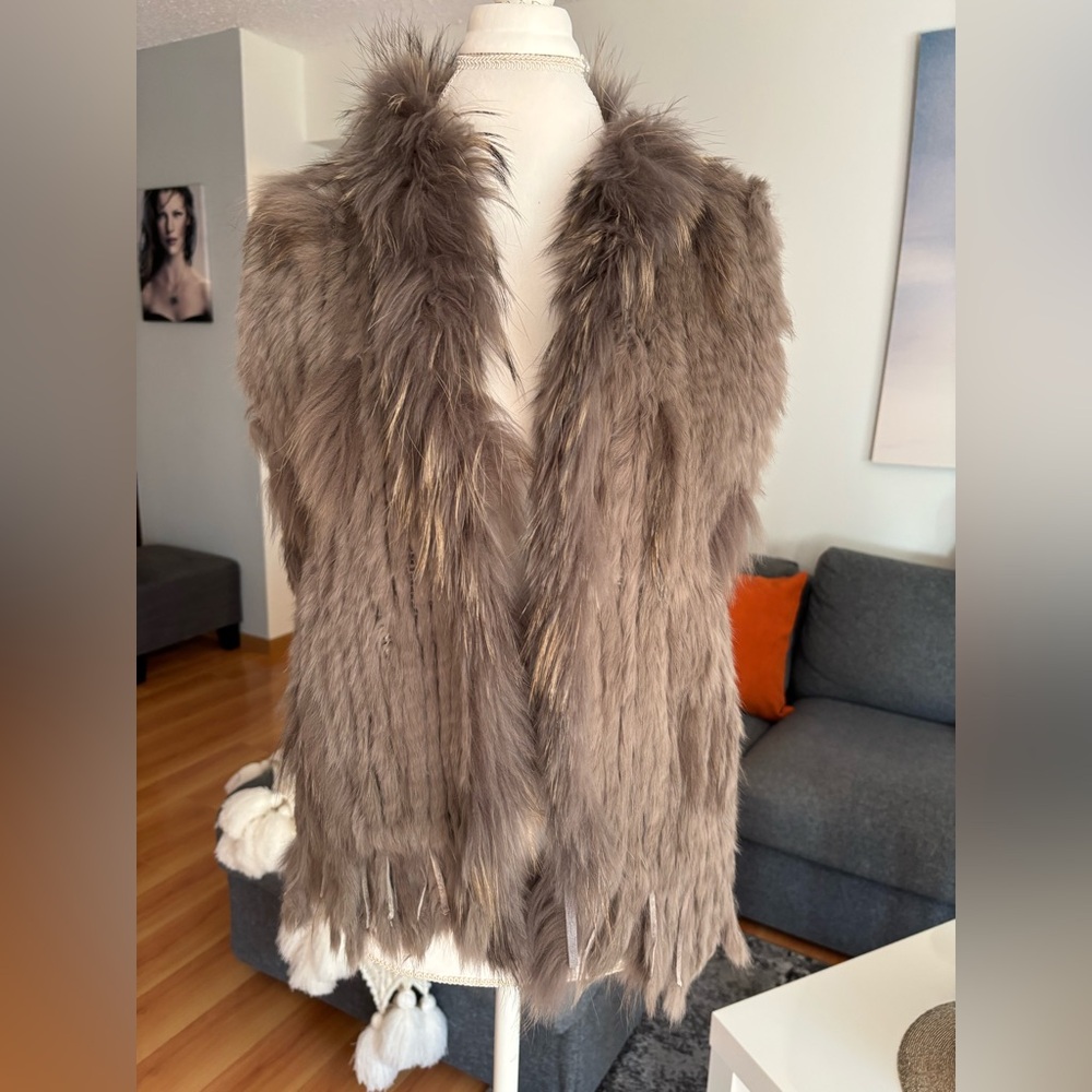 Women's Faux Fur Vest - Brown